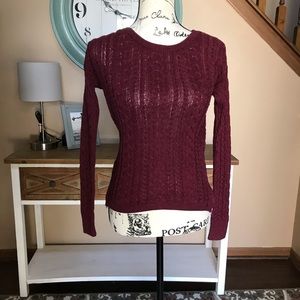 American eagle maroon sweater